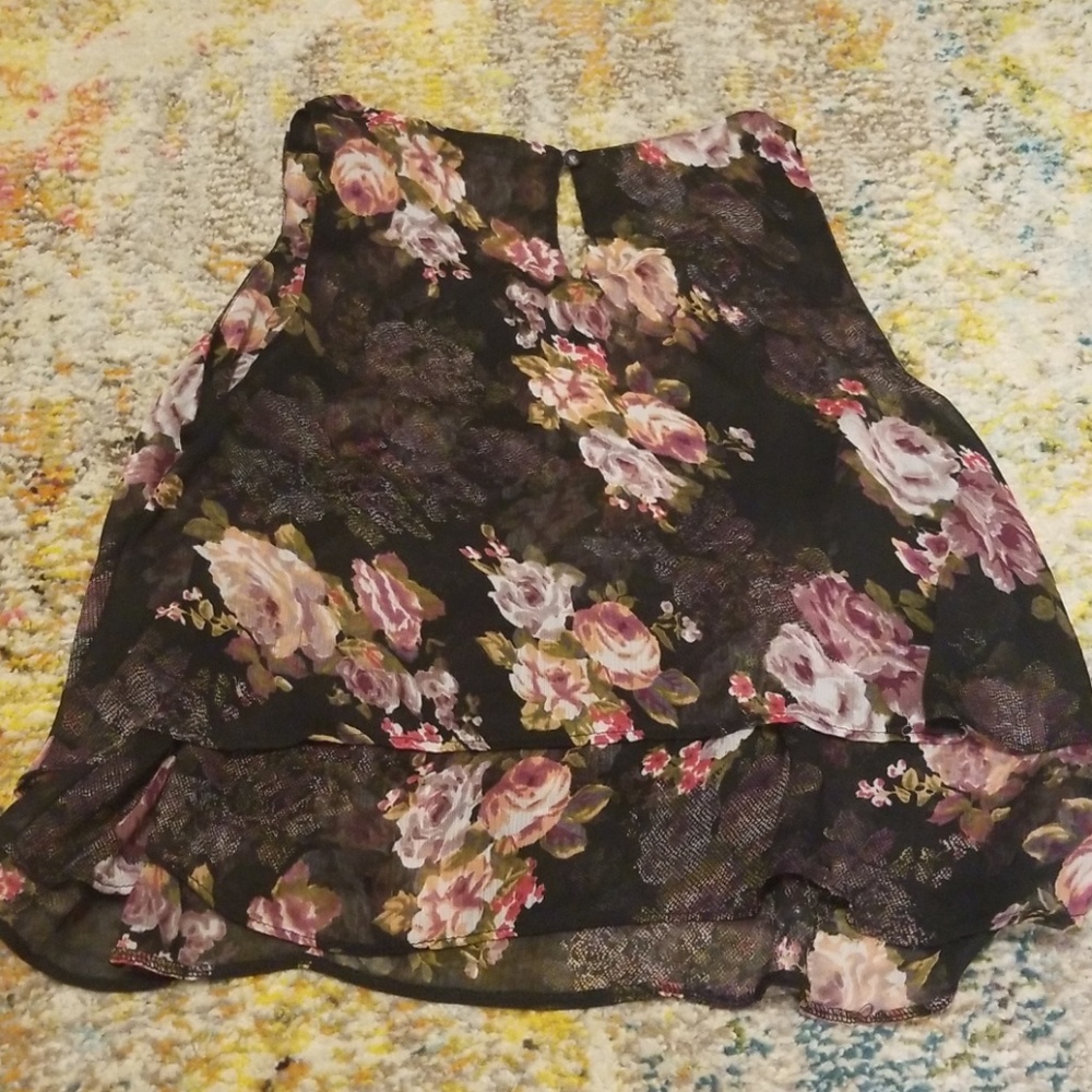 American Rag Floral Crop Top - Picture 4 of 5